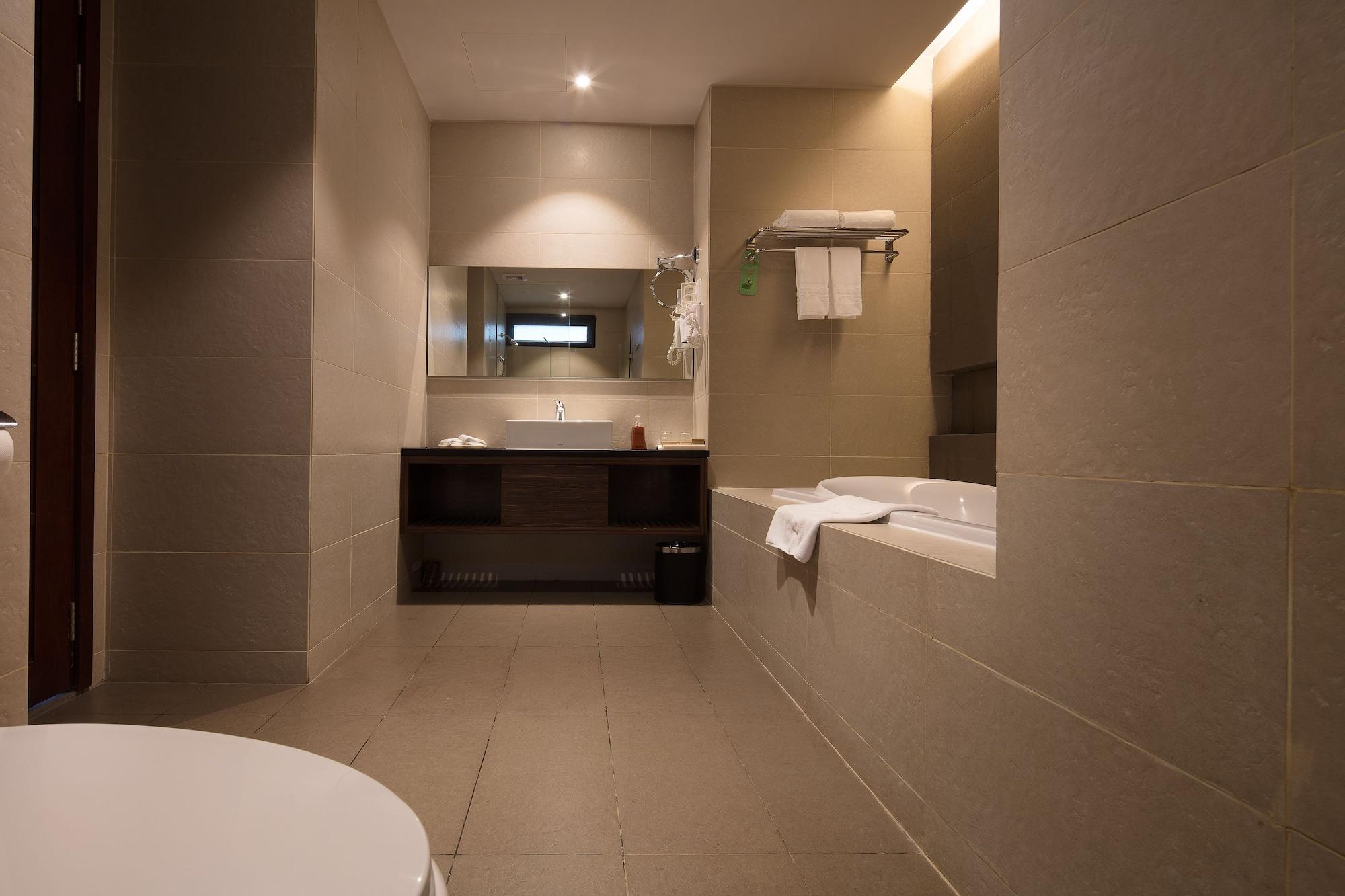 Premium Twin Room in Villa (Shared Villa)